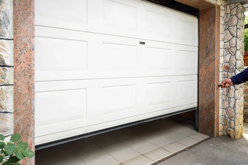 Porte de garage à Cluses