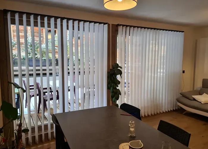 Pose de store intérieur à Cluses